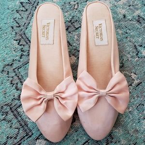 Victoria's Secret Vintage Pale Pink Slip on Mule